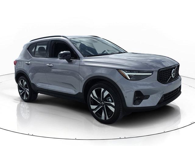 صورة 3 لـ 2026 Volvo XC40 B5 ULTRA