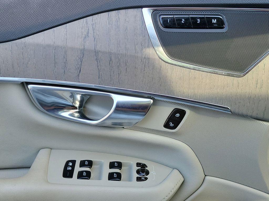صورة مصغرة 23 لـ 2025 Volvo XC90 B6 PLUS 7-SEATER