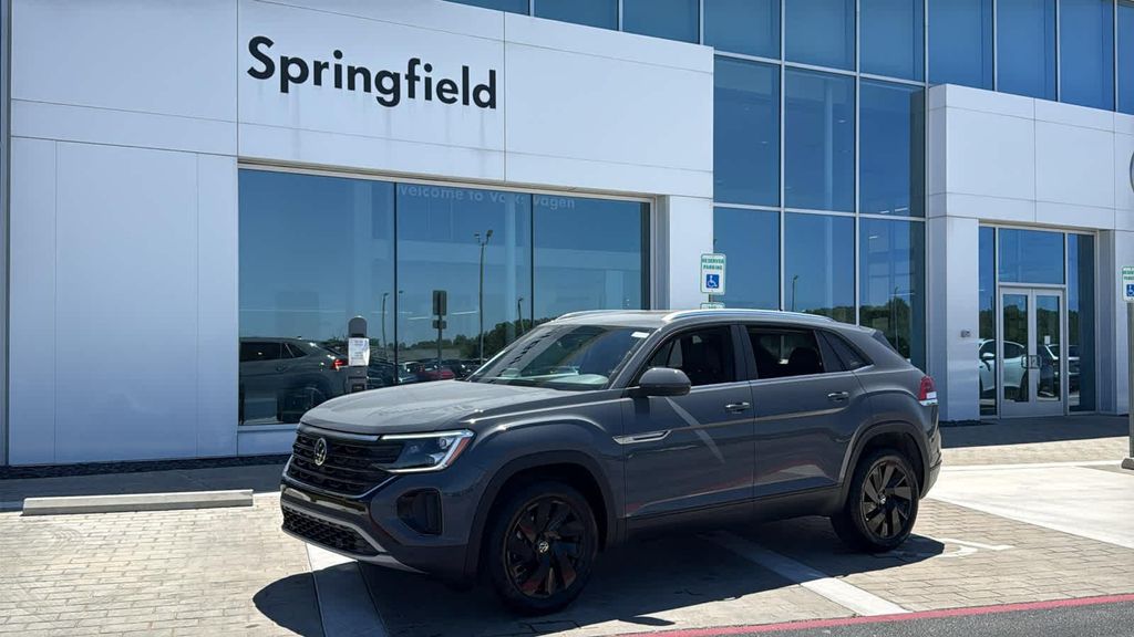 New 2026 Volkswagen Atlas Cross Sport 2.0T SE w/Technology 4MOTION