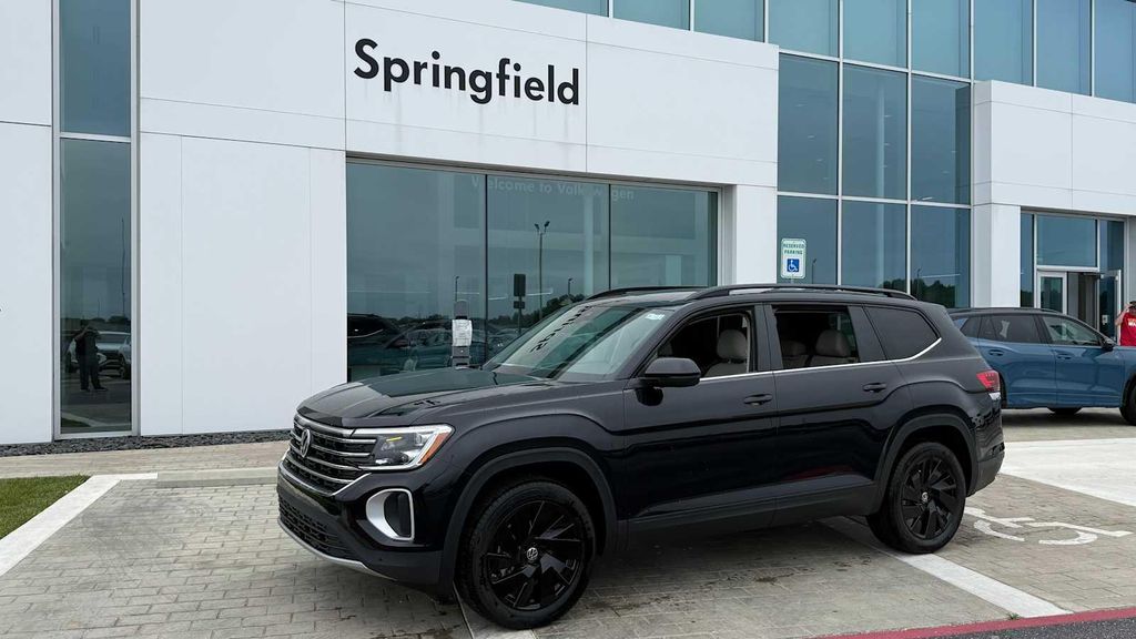 New 2026 Volkswagen Atlas 2.0T SE w/Technology 4MOTION
