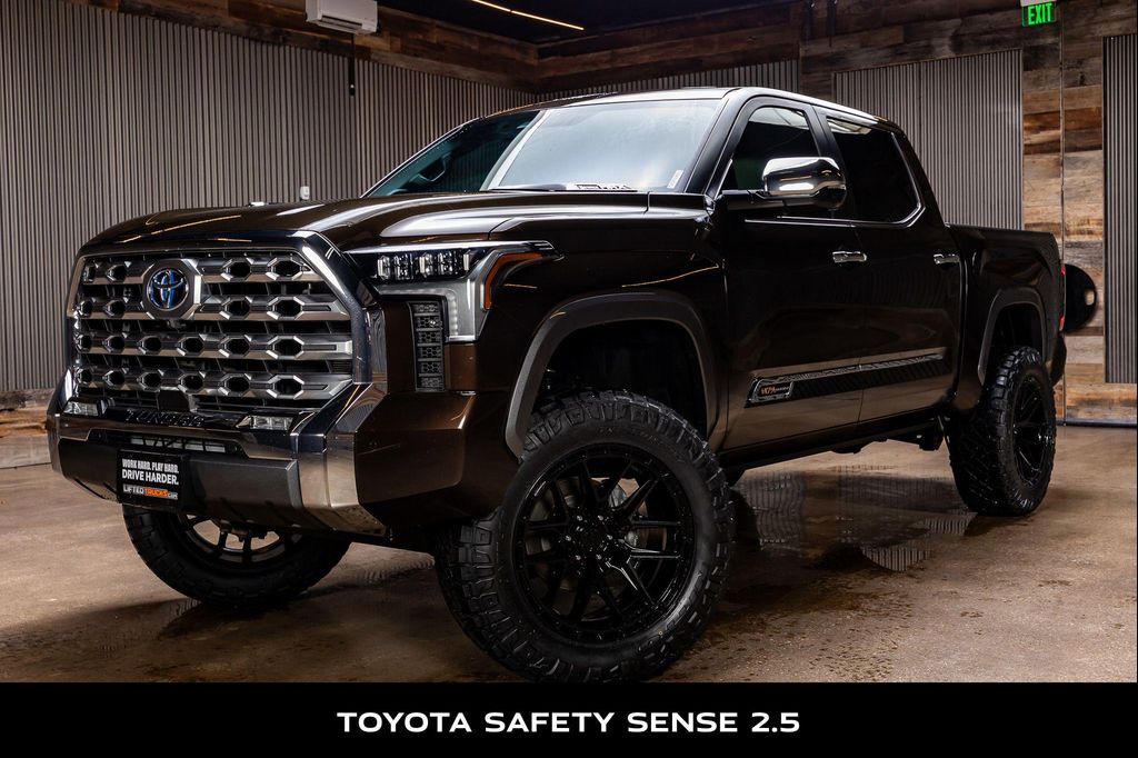 TOYOTA TUNDRA - 5