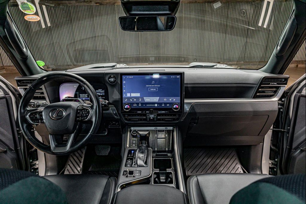 صورة 9 لـ 2024 Lexus GX 550 OVERTRAIL+
