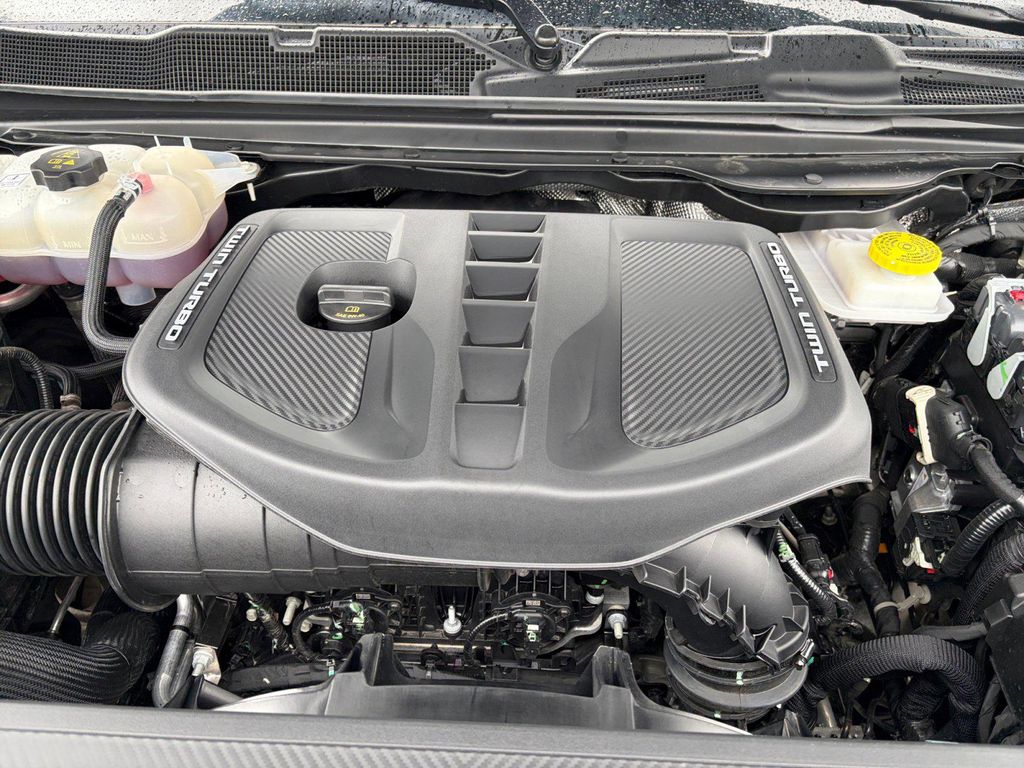صورة مصغرة 28 لـ 2025 RAM 1500 RHO
