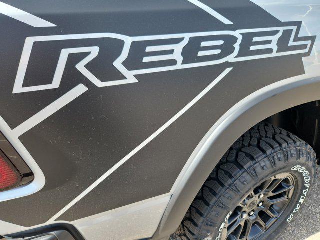 صورة مصغرة 27 لـ 2026 RAM 1500 REBEL