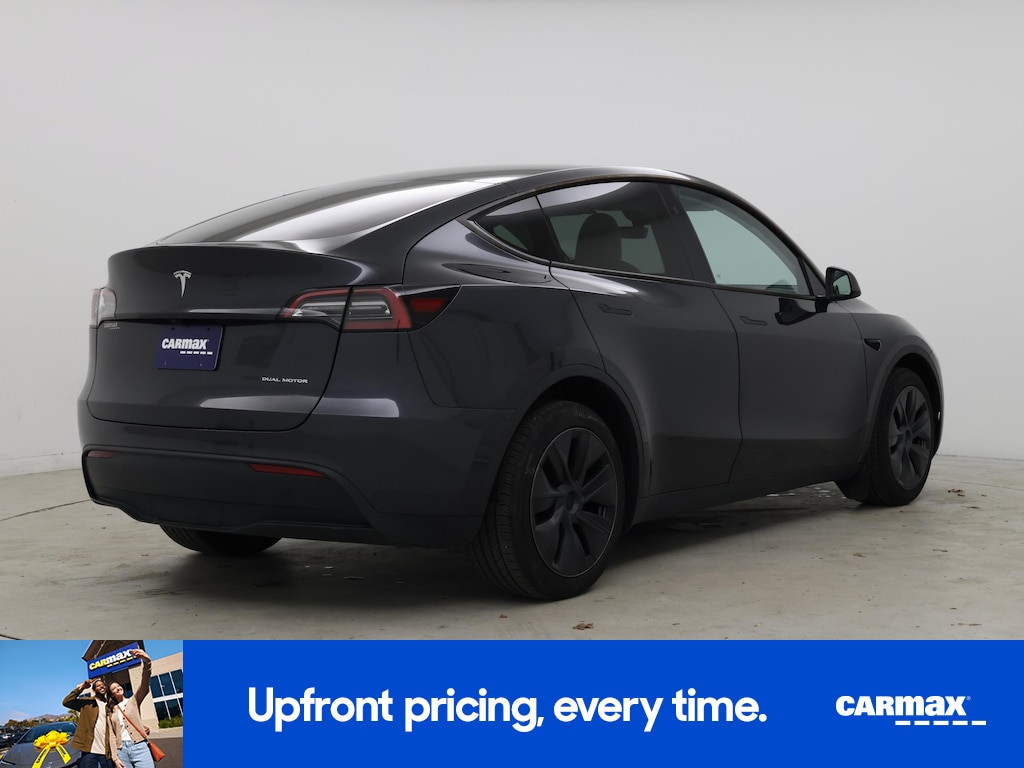 TESLA MODEL Y LONG RANGE - 10