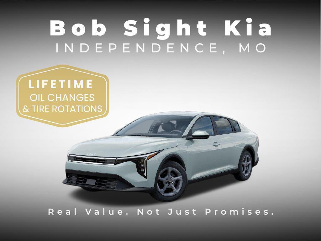 New 2025 Kia K4 LXS