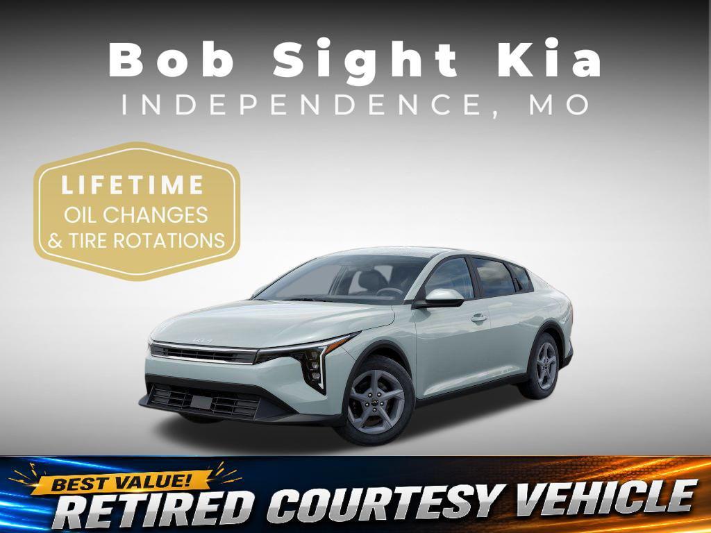 New 2025 Kia K4 LXS