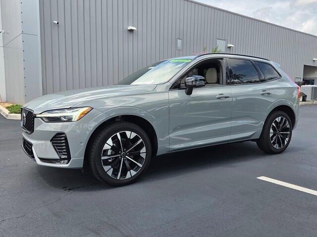 2026 VOLVO XC60 B5 PLUS photo 3