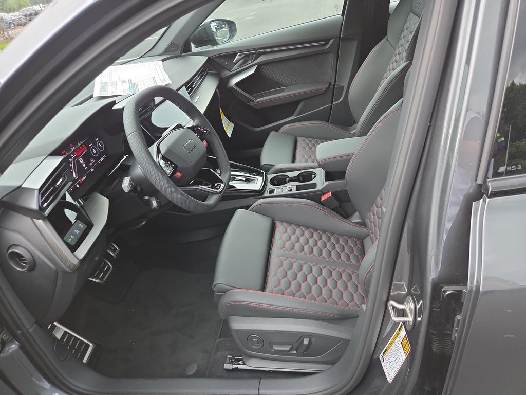 2026 AUDI RS 3 TFSI QUATTRO S TRONIC 照片 4