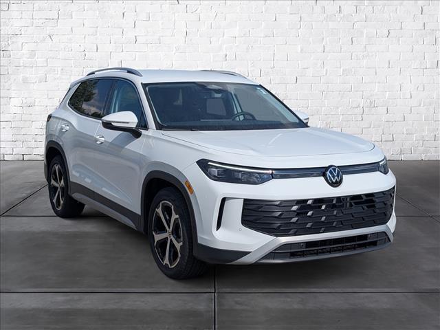 New 2026 Volkswagen Tiguan 2.0T SE