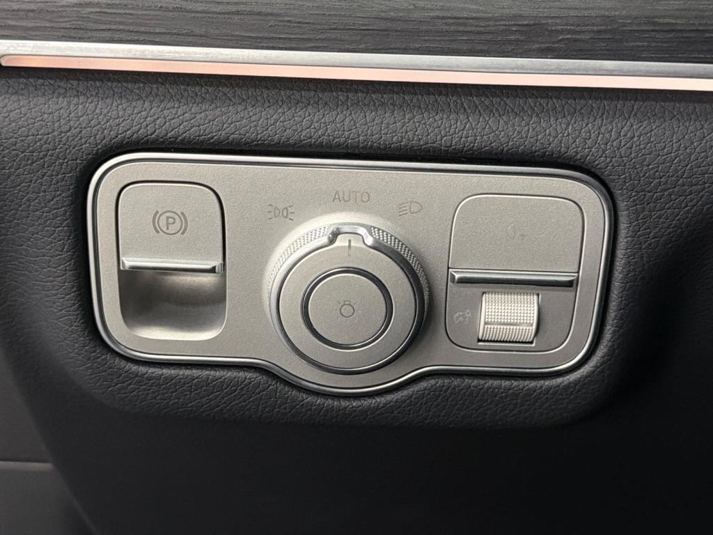 2026 Mercedes-BENZ GLE 缩略图 32