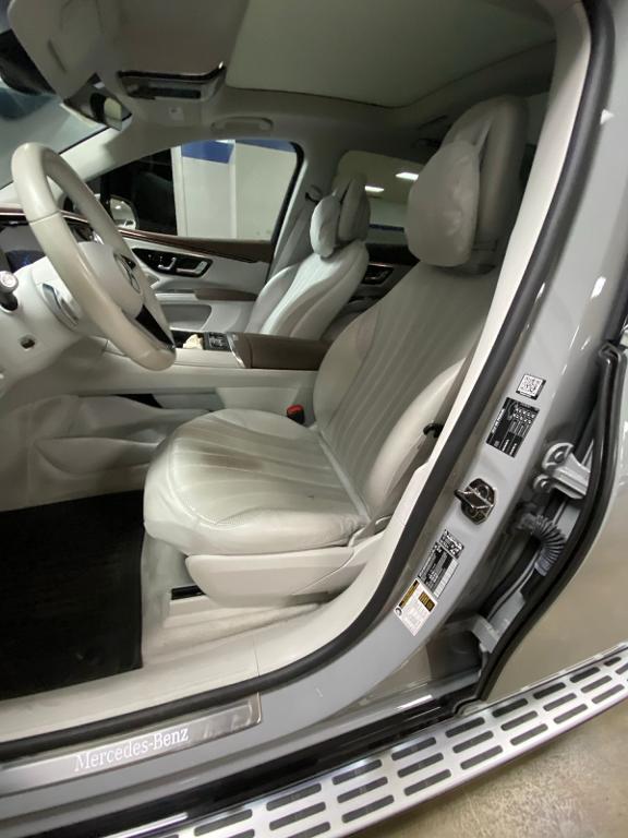 صورة 6 لـ 2023 Mercedes-BENZ EQS