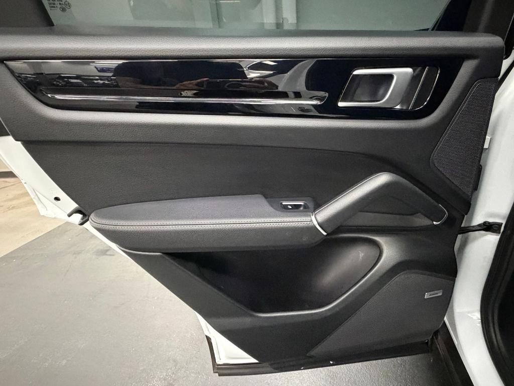 2022 Porsche CAYENNE 缩略图 39