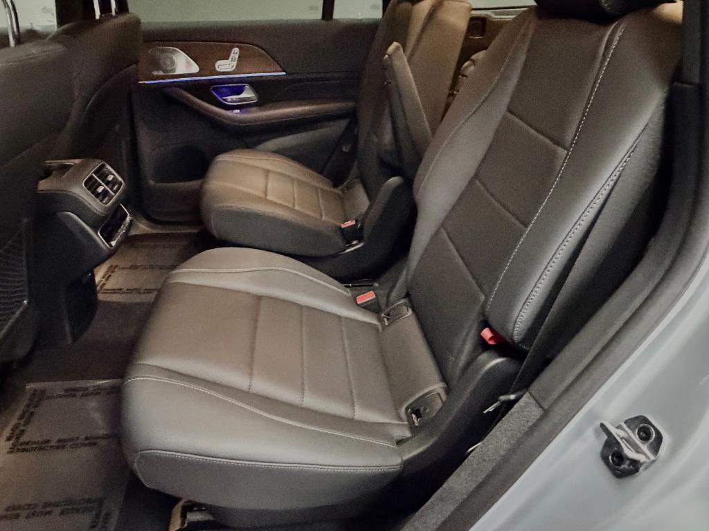 صورة مصغرة 40 لـ 2025 Mercedes-BENZ GLS