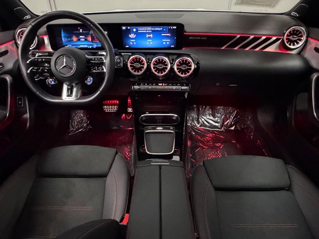 2025 Mercedes-BENZ AMG CLA 35 BASE 缩略图 40