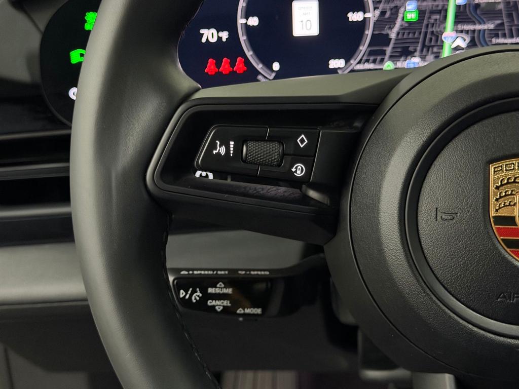 2023 Porsche TAYCAN BASE — миниатюра 30