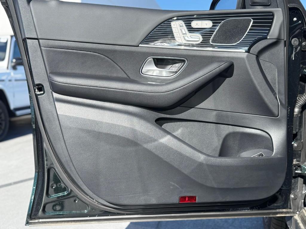 2025 Mercedes-BENZ GLE 缩略图 15