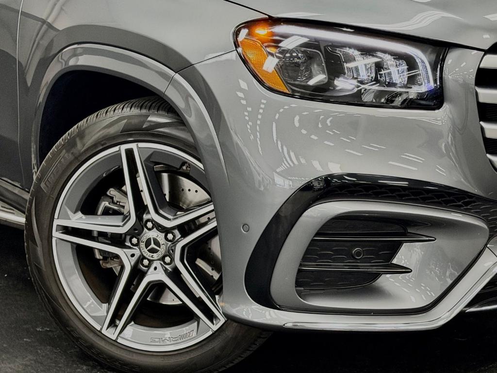 MERCEDES-BENZ GLS - 4