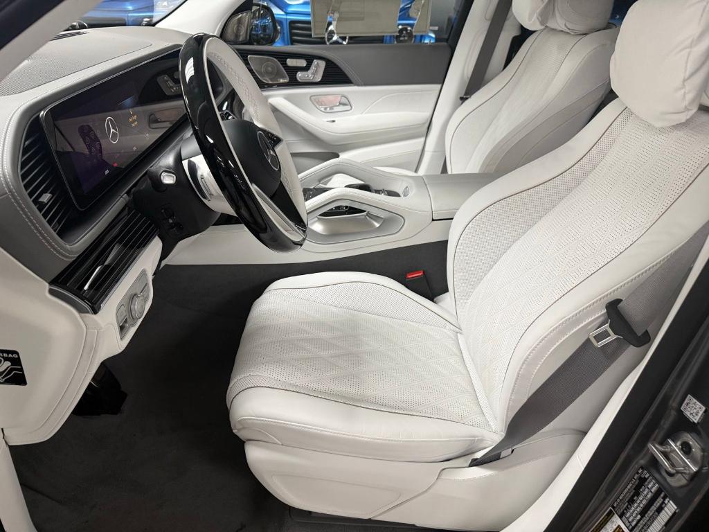 صورة مصغرة 16 لـ 2026 Mercedes-BENZ GLS MAYBACH