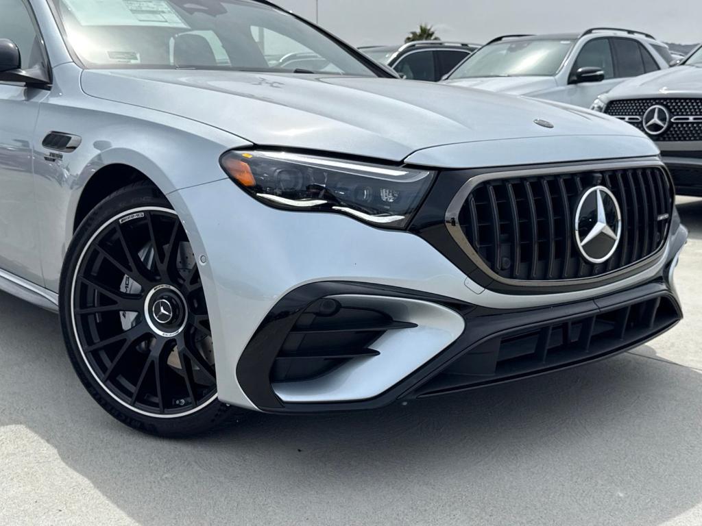 2026 Mercedes-BENZ AMG E 53 BASE — фото 3