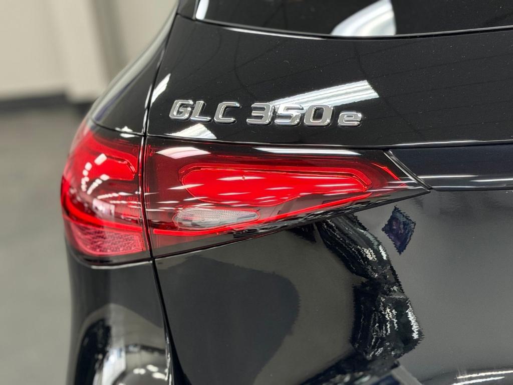 2025 Mercedes-BENZ GLC — миниатюра 14