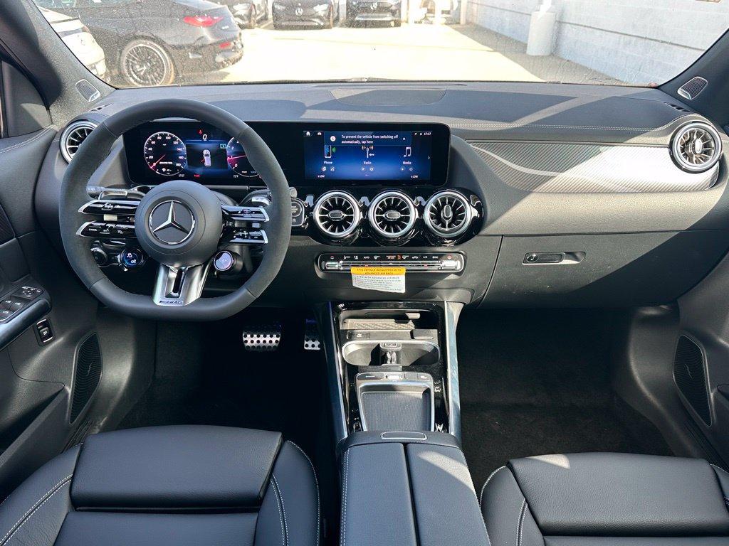 صورة مصغرة 30 لـ 2025 Mercedes-BENZ AMG GLA 35 BASE