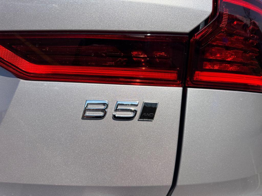 صورة 10 لـ 2026 Volvo XC60 B5 PLUS