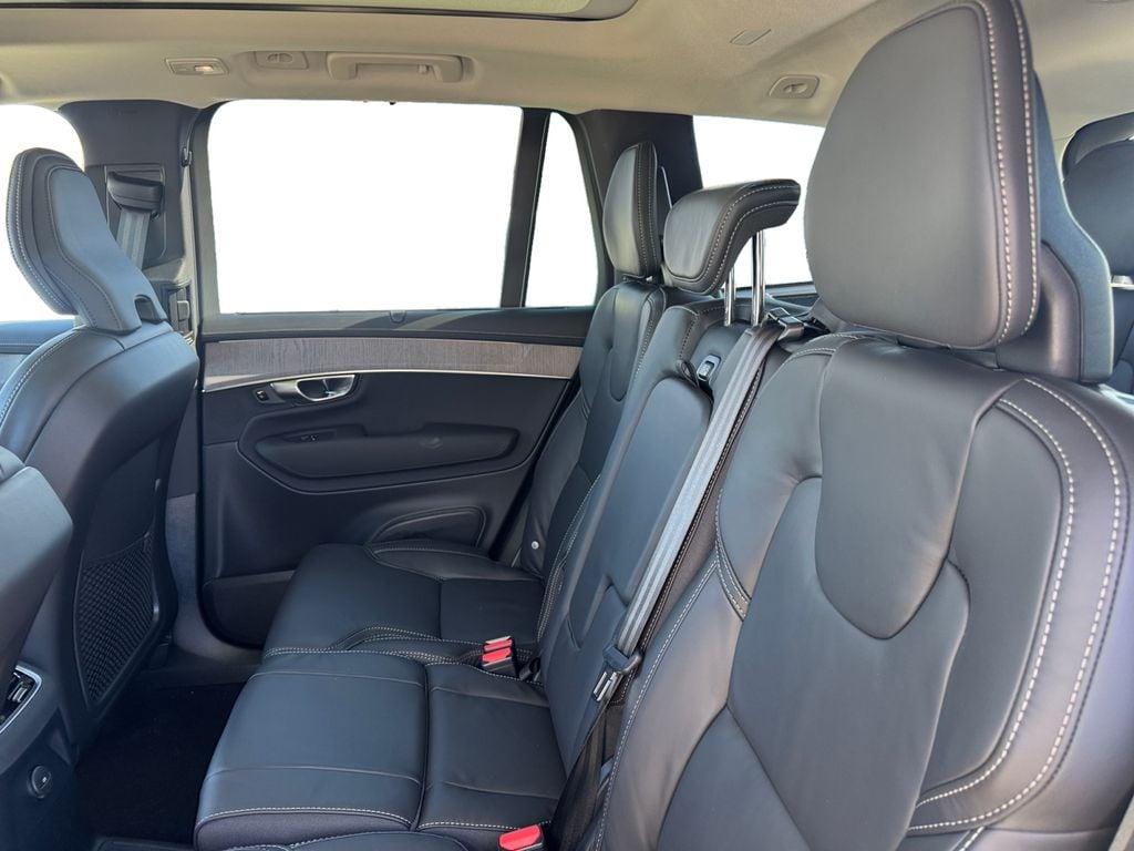2026 Volvo XC90 PLUG-IN HYBRID T8 ULTRA DARK THEME 7-SEATER — миниатюра 27