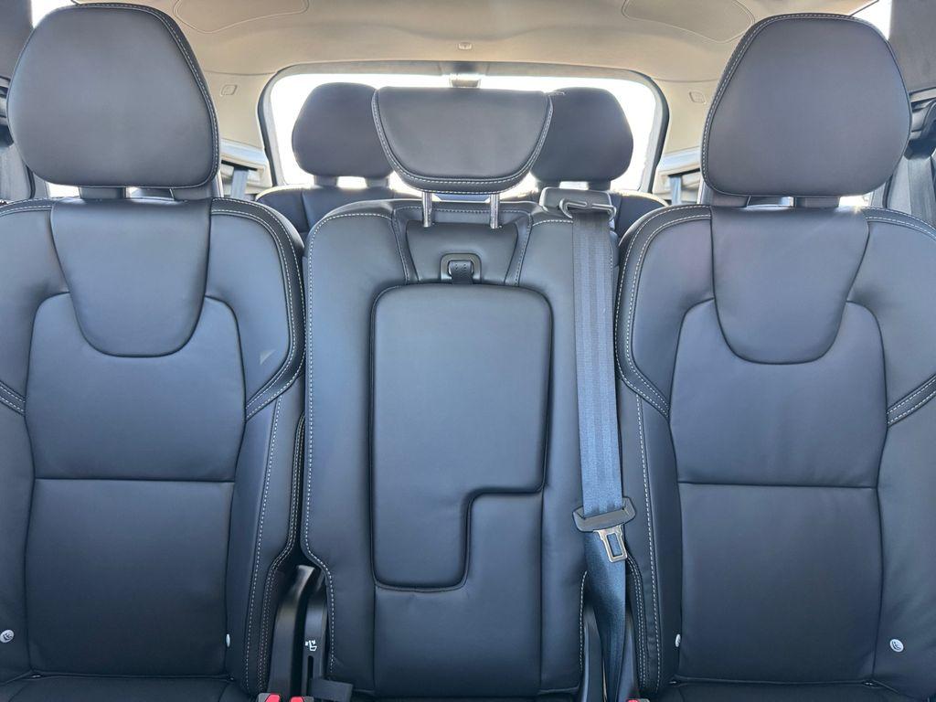 2026 Volvo XC90 PLUG-IN HYBRID T8 ULTRA DARK THEME 7-SEATER — миниатюра 26