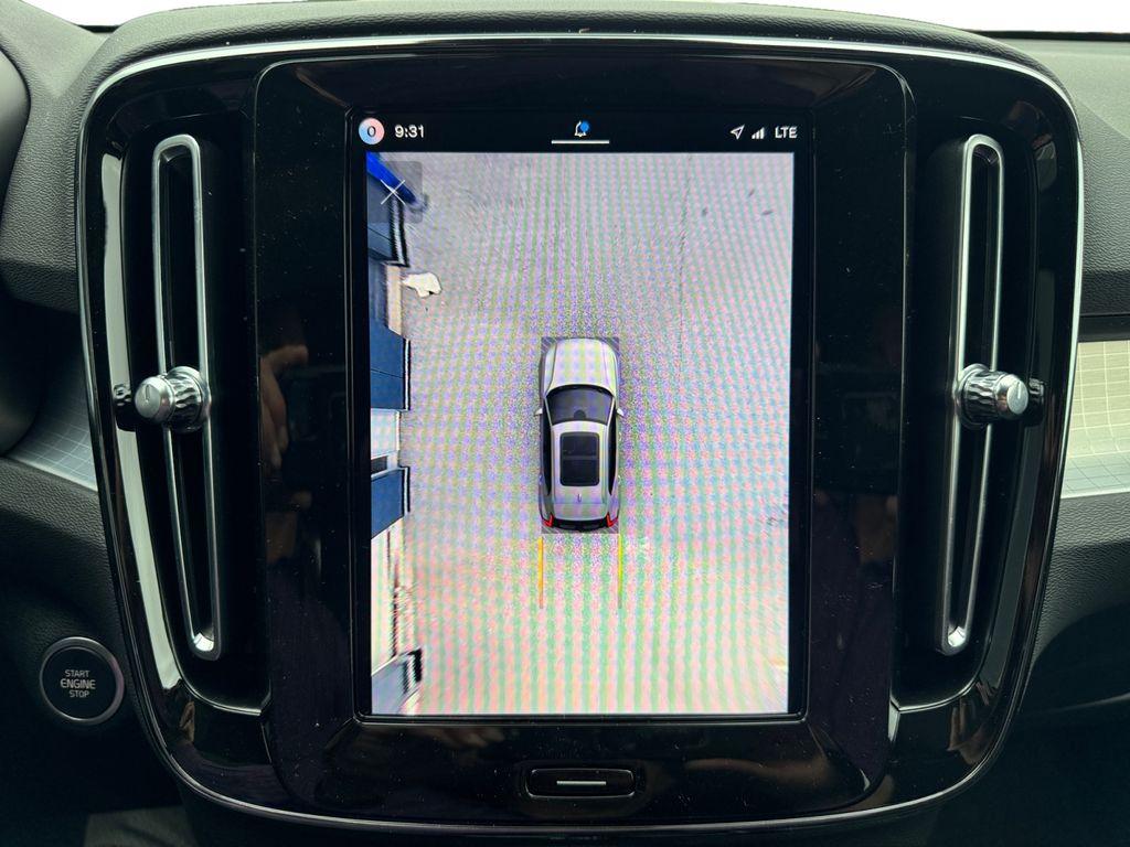 2026 Volvo XC40 B5 ULTRA BLACK EDITION — фото 21