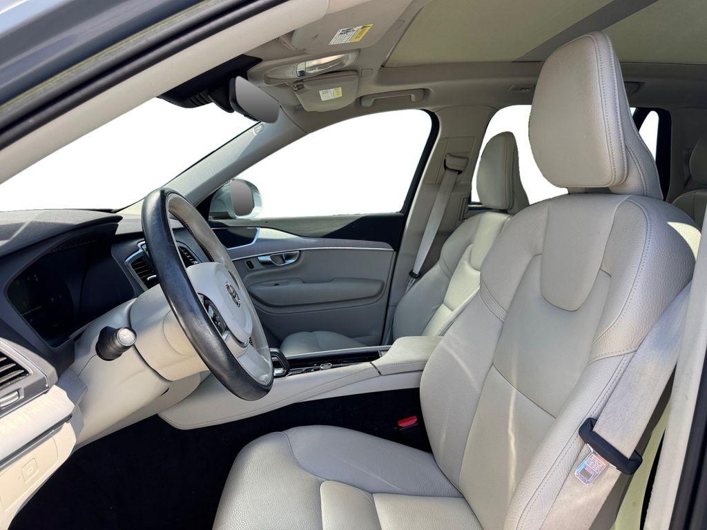 2023 Volvo XC90 B5 CORE 照片 7