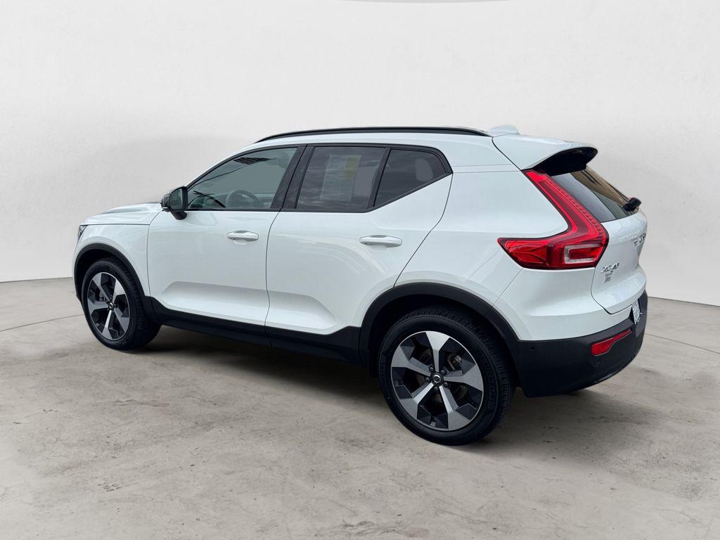 2025 Volvo XC40 B5 PLUS DARK THEME 照片 4