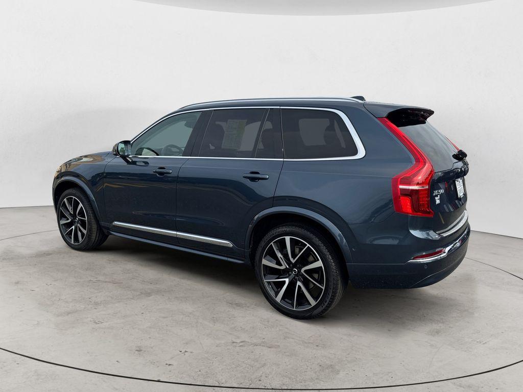 2023 Volvo XC90 B5 PLUS — фото 4