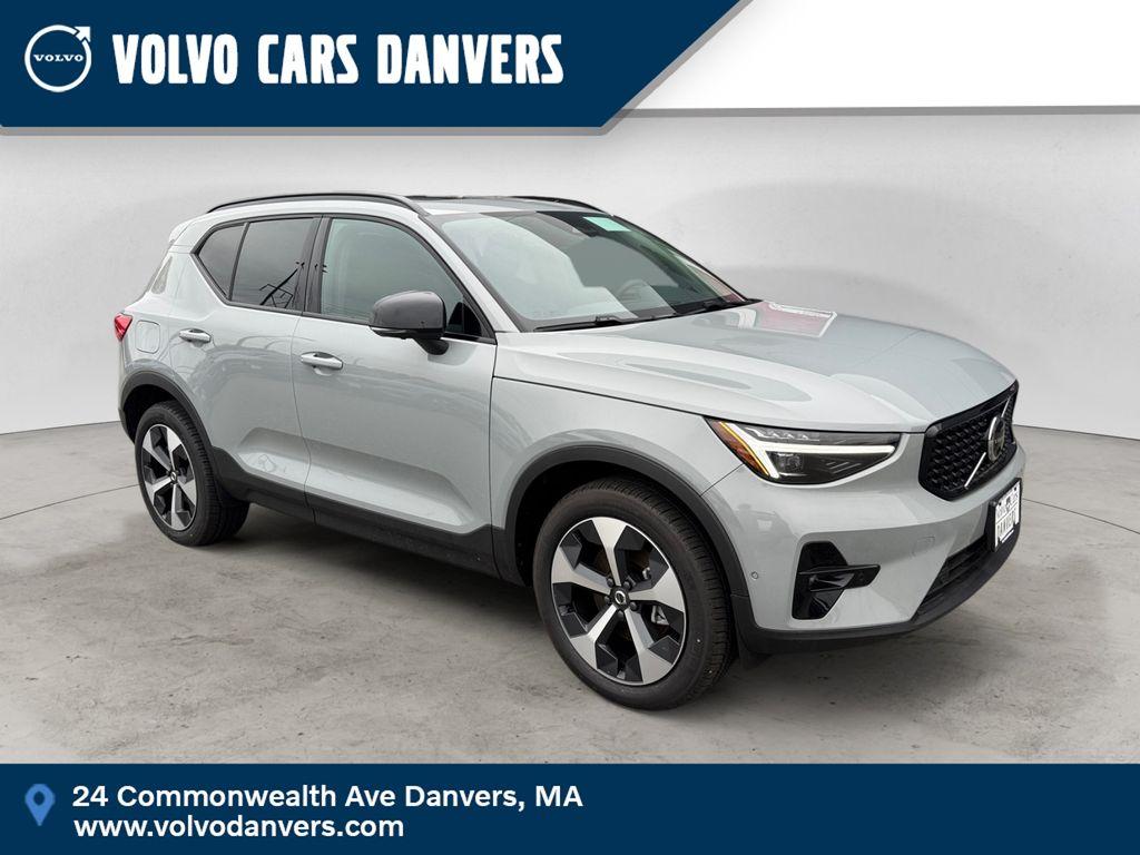 New 2026 Volvo XC40 B5 Plus