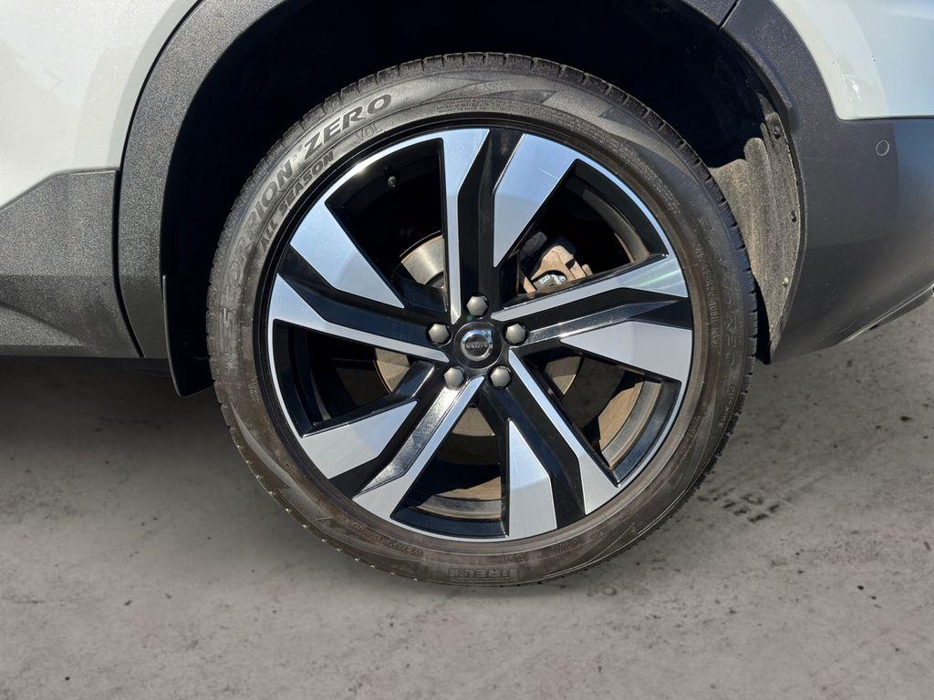 2024 Volvo XC40 B5 ULTIMATE DARK THEME 缩略图 9