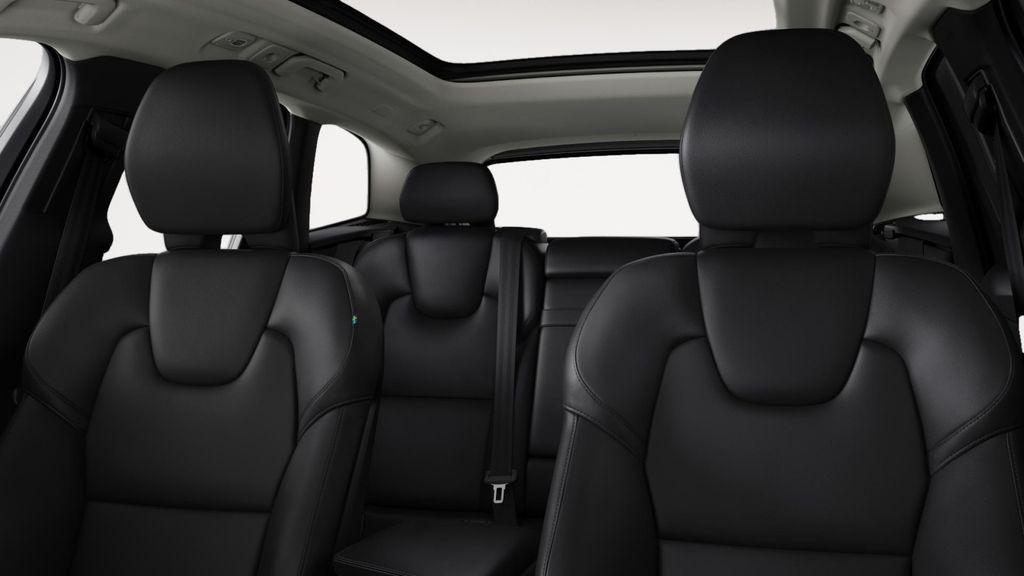2024 Volvo XC60 B5 CORE — фото 7