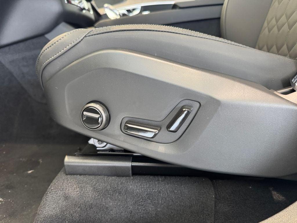 2026 Volvo XC90 B6 PLUS 7-SEATER 缩略图 29