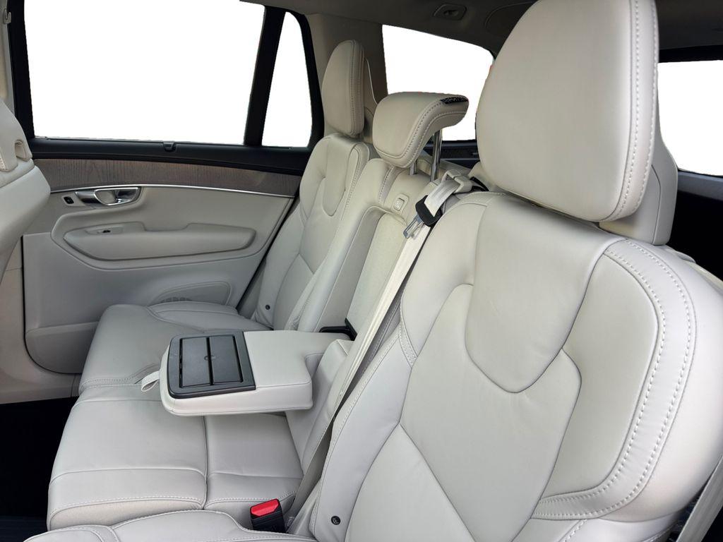 2026 Volvo XC90 PLUG-IN HYBRID T8 ULTRA 7-SEATER — миниатюра 26