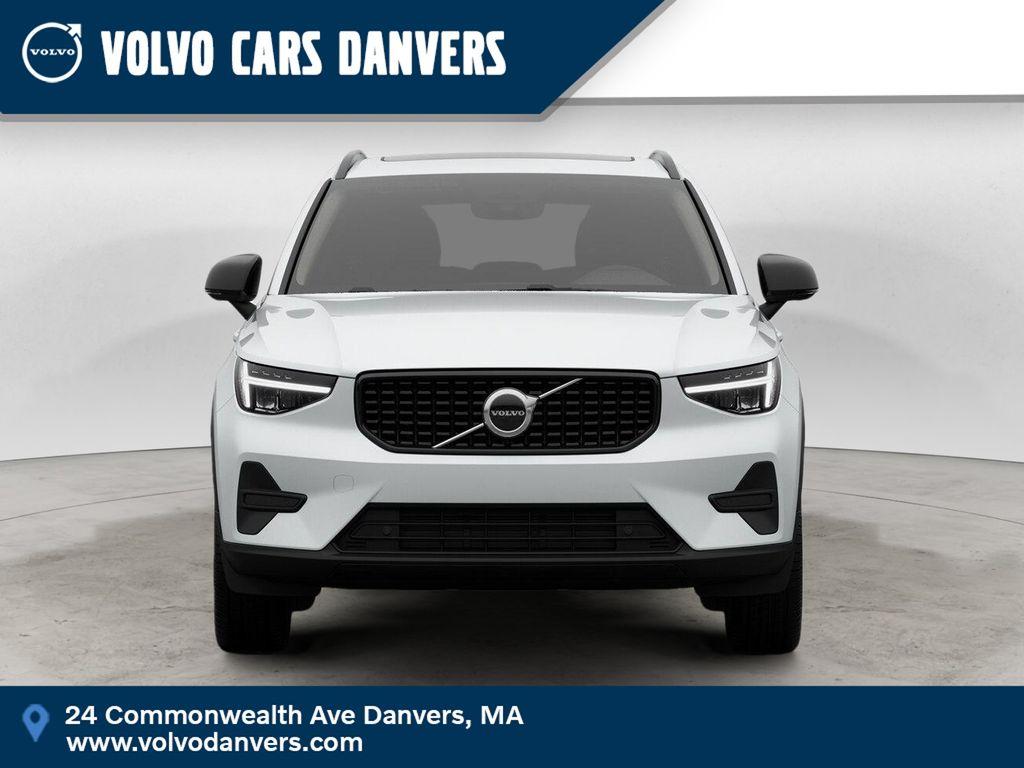 New 2026 Volvo XC40 B5 Core