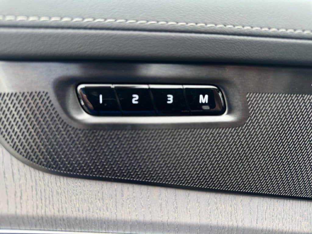 صورة مصغرة 13 لـ 2026 Volvo XC90 B6 ULTRA 7-SEATER