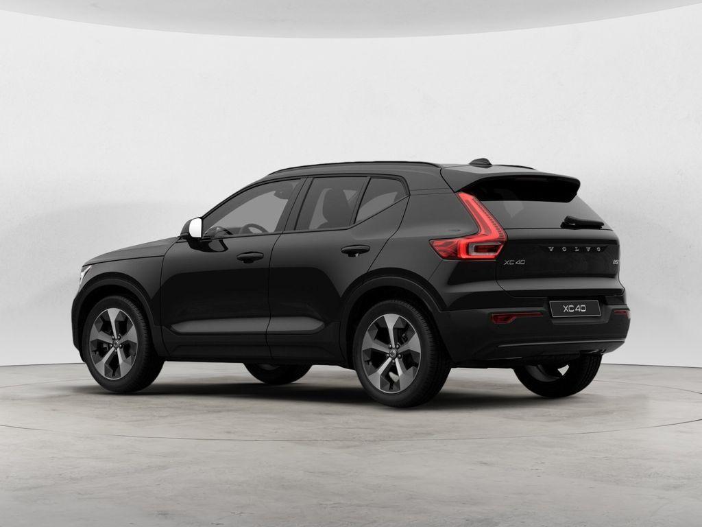 2026 Volvo XC40 B5 PLUS — фото 5