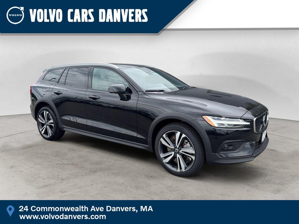 New 2026 Volvo V60 Cross Country B5 Plus