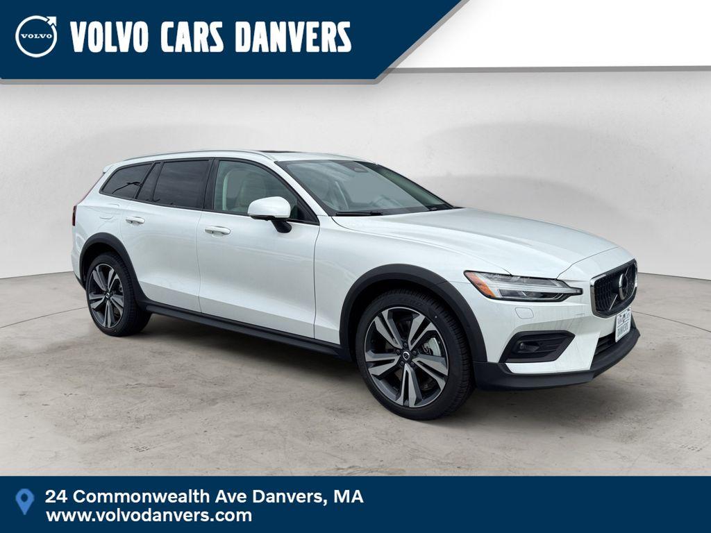 New 2026 Volvo V60 Cross Country B5 Plus