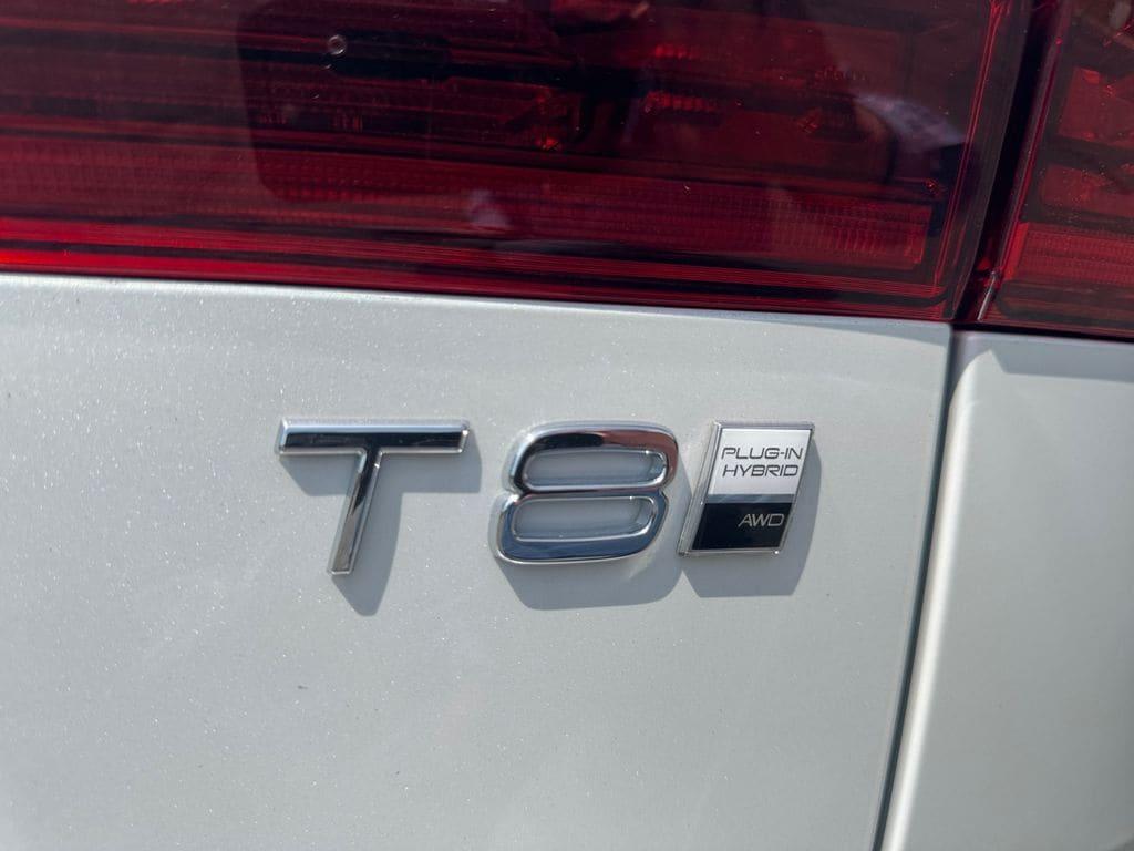 2026 Volvo XC60 PLUG-IN HYBRID T8 ULTRA — фото 10