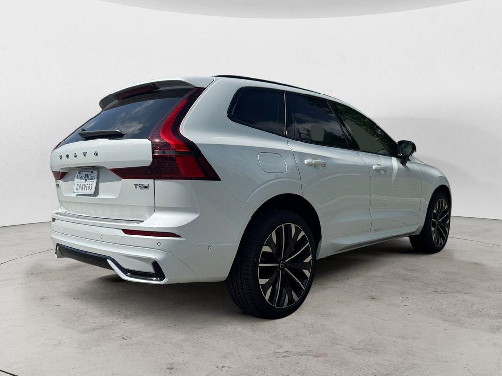 2026 Volvo XC60 PLUG-IN HYBRID T8 ULTRA — фото 7