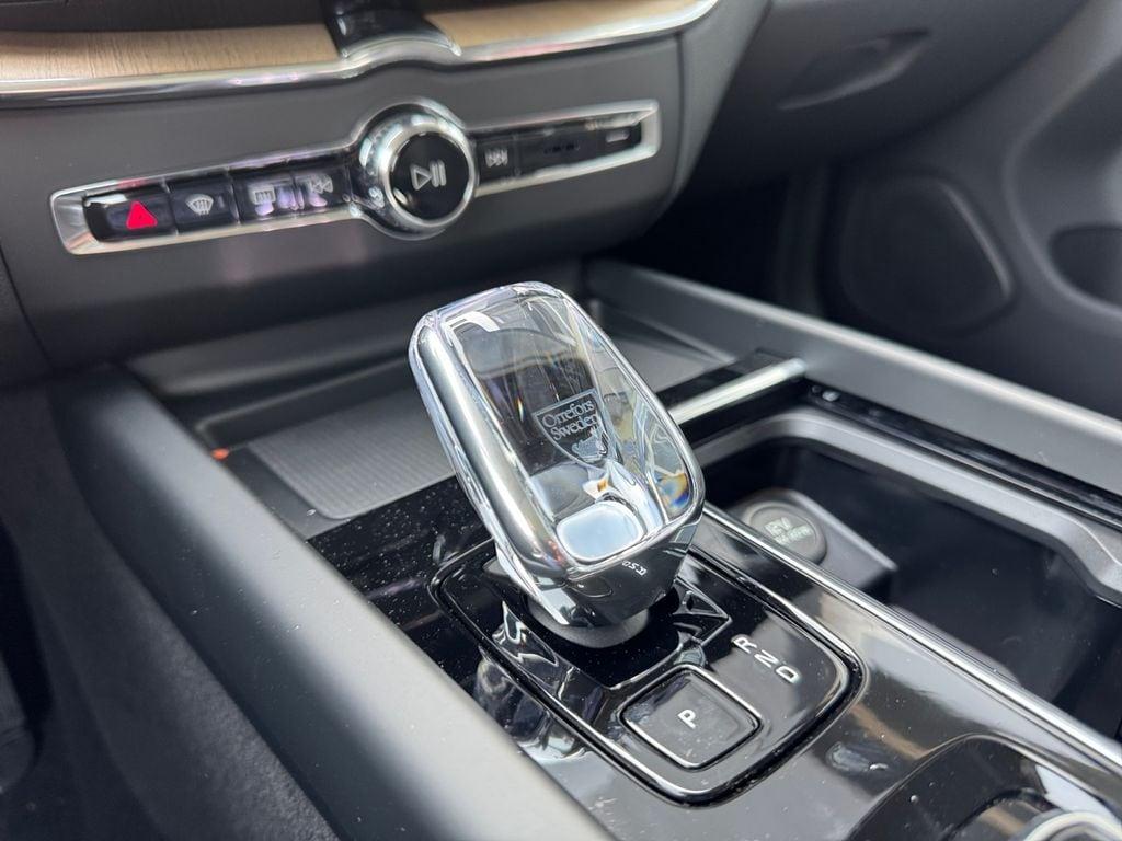 صورة مصغرة 18 لـ 2026 Volvo XC60 B5 PLUS