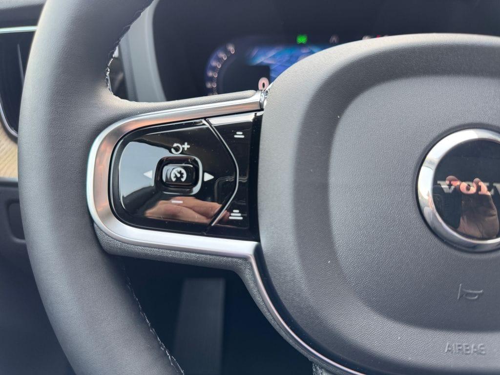 صورة مصغرة 16 لـ 2026 Volvo XC60 B5 PLUS