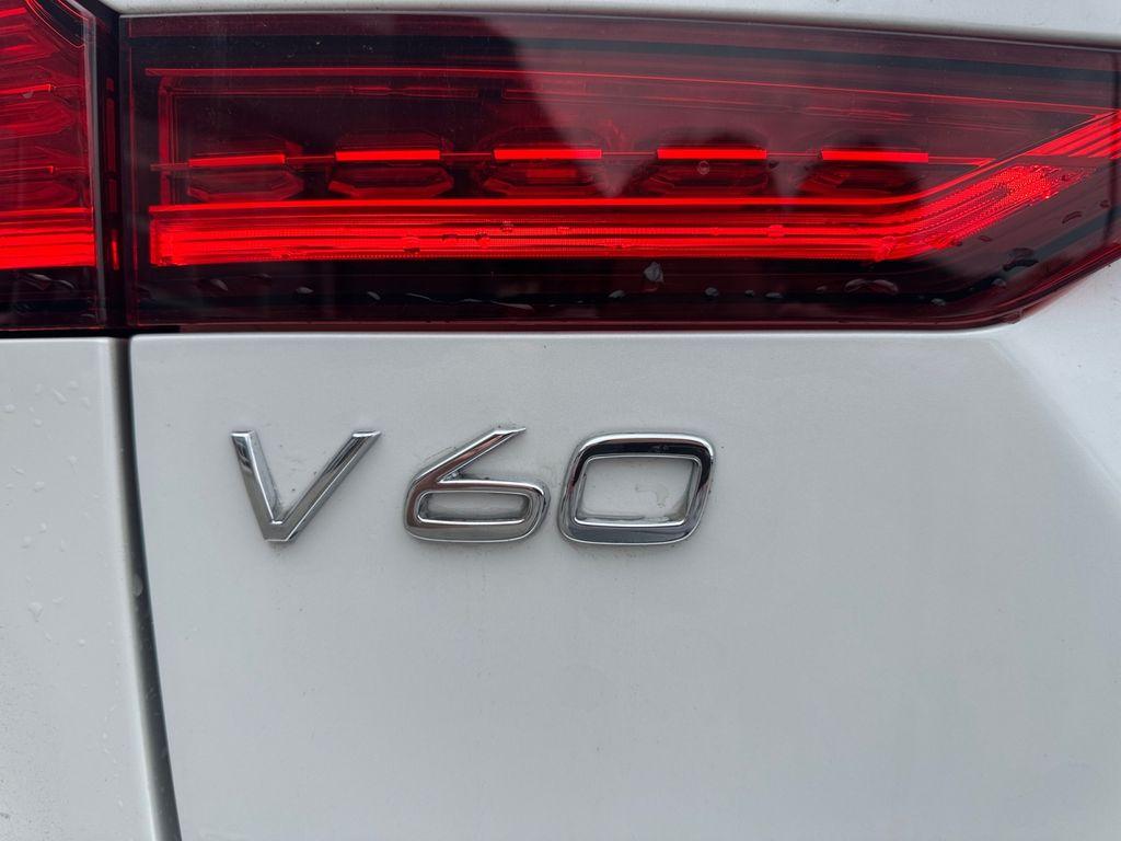2026 Volvo V60 CROSS COUNTRY B5 ULTRA — фото 9