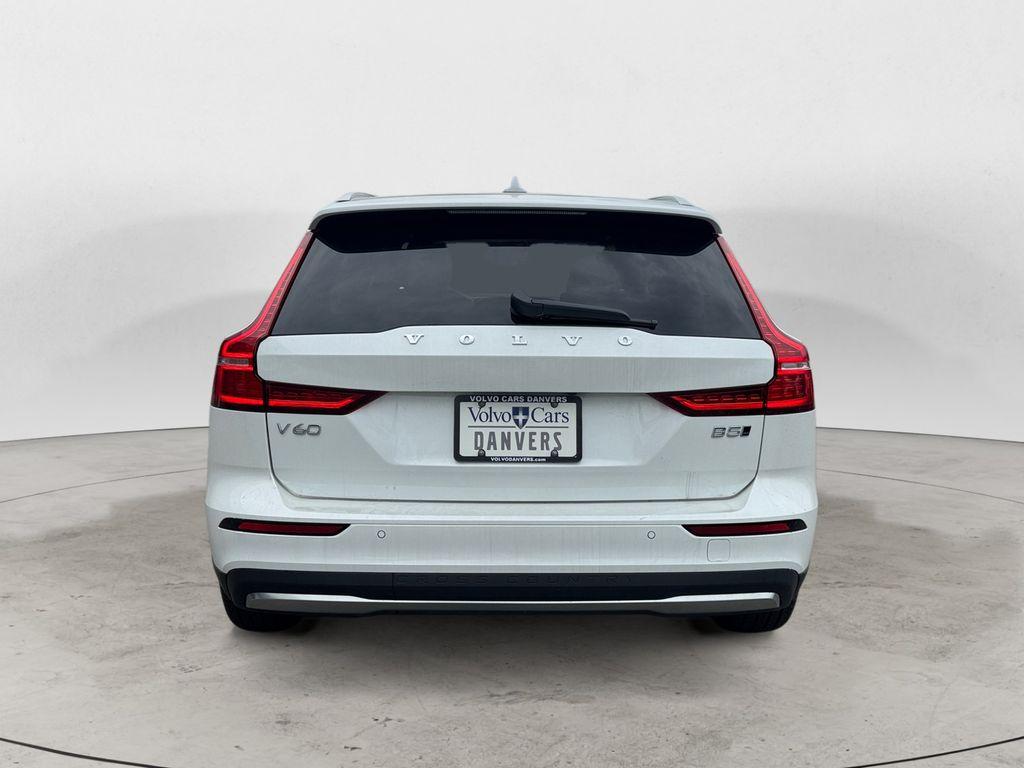 2026 Volvo V60 CROSS COUNTRY B5 ULTRA — фото 4