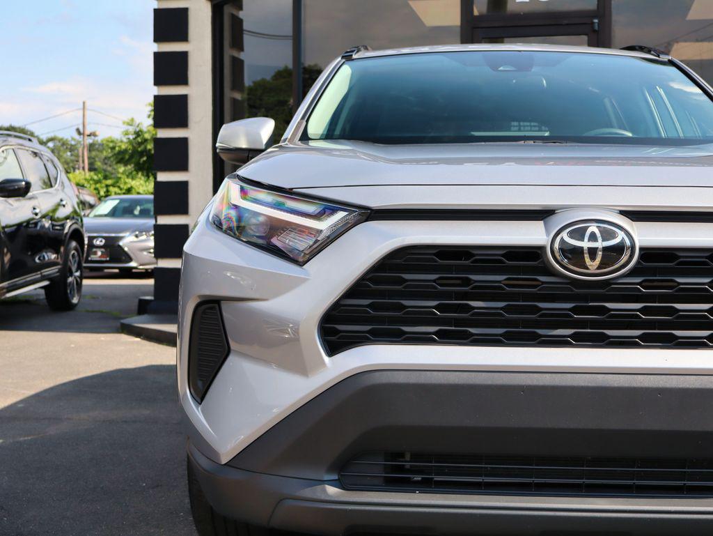 2022 Toyota RAV4 XLE 照片 8